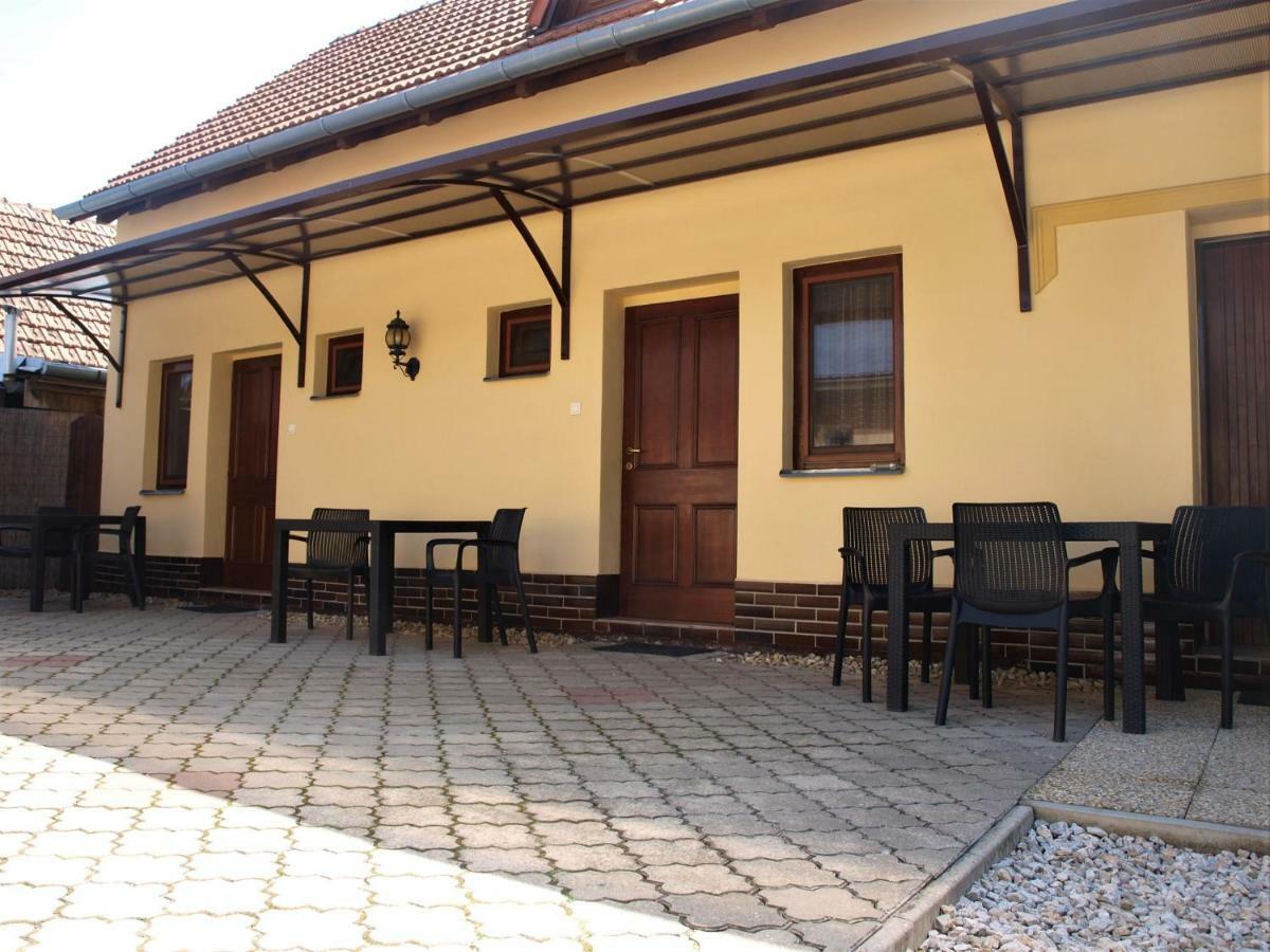 Apartmany Judita Kissová Veľký Meder Exterior foto
