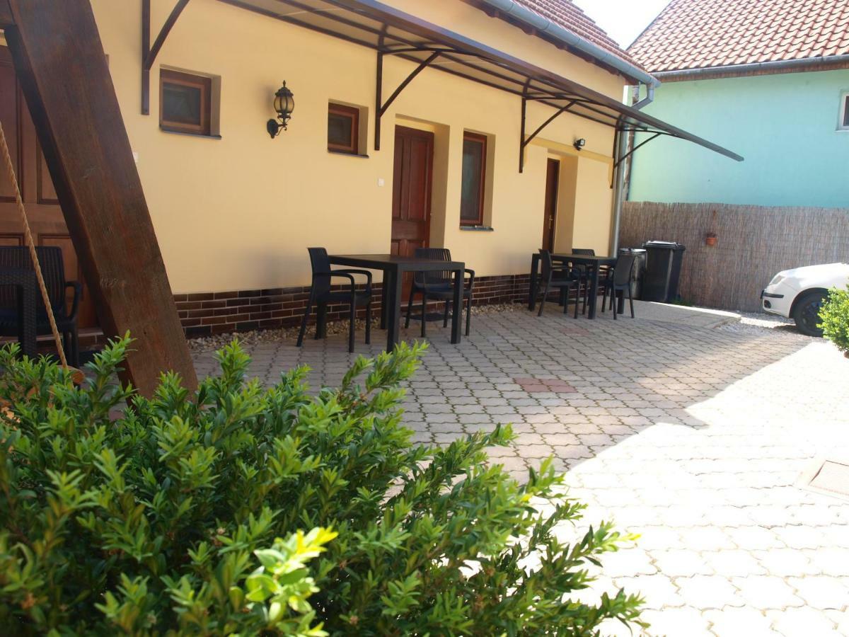 Apartmany Judita Kissová Veľký Meder Exterior foto